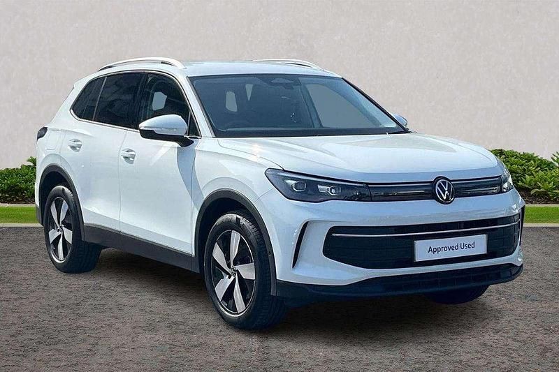 White Used 2025 VW Tiguan Match SUV | £34,495 (Fair price) - Image 1/4