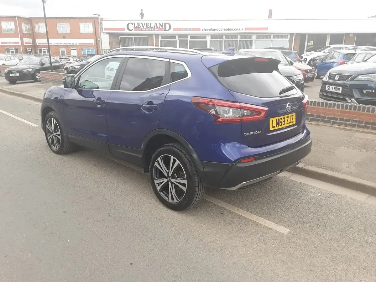 Used Nissan Qashqai N-Connecta 2018 Blue SUV