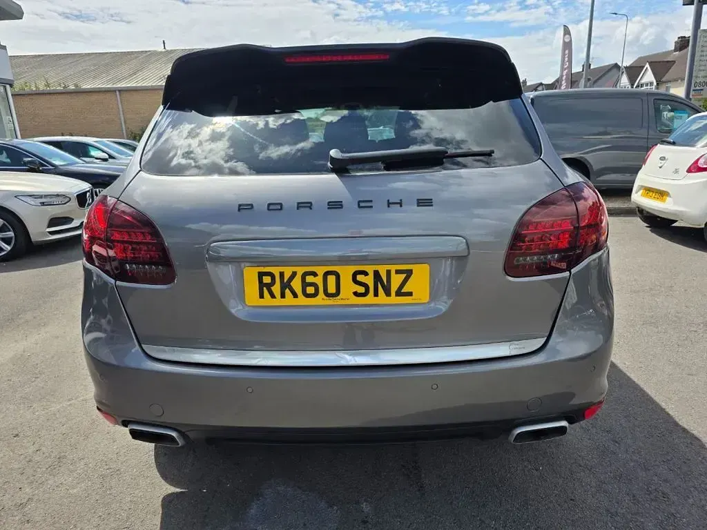 Used Porsche Cayenne 2010 Grey SUV