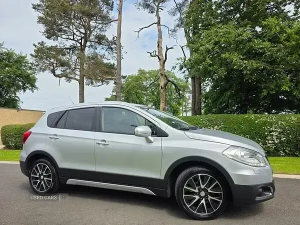Used Suzuki SX4 S-Cross SZ5 120 HP (88 kW) 2014 Silver Hatchback
