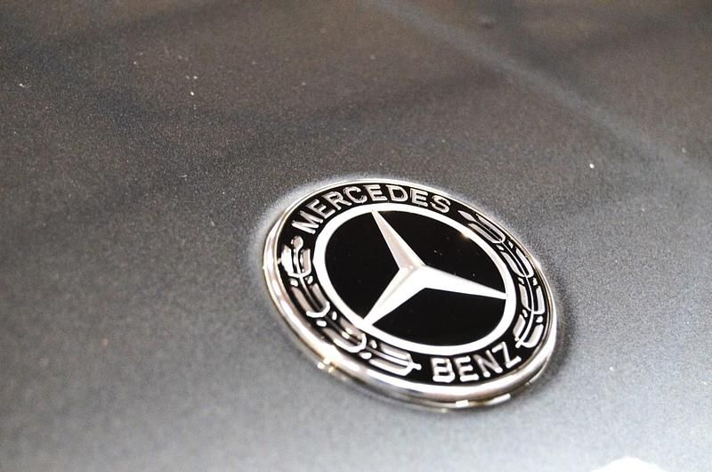 Used Mercedes GLC250 AMG Line Premium 211 HP (155 kW) 2018 Grey Estate