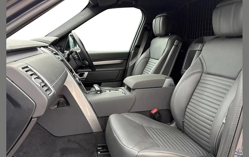 Used Land Rover Discovery 5 HSE Dynamic 345 HP (253 kW) 2025 Blue SUV