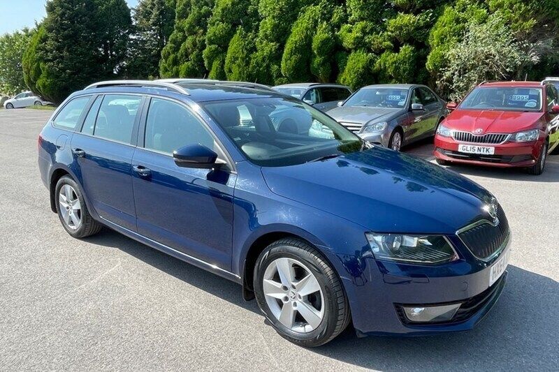 Blue Used 2014 Skoda Octavia SE Estate | £4,495 (Good price) - Image 1/1