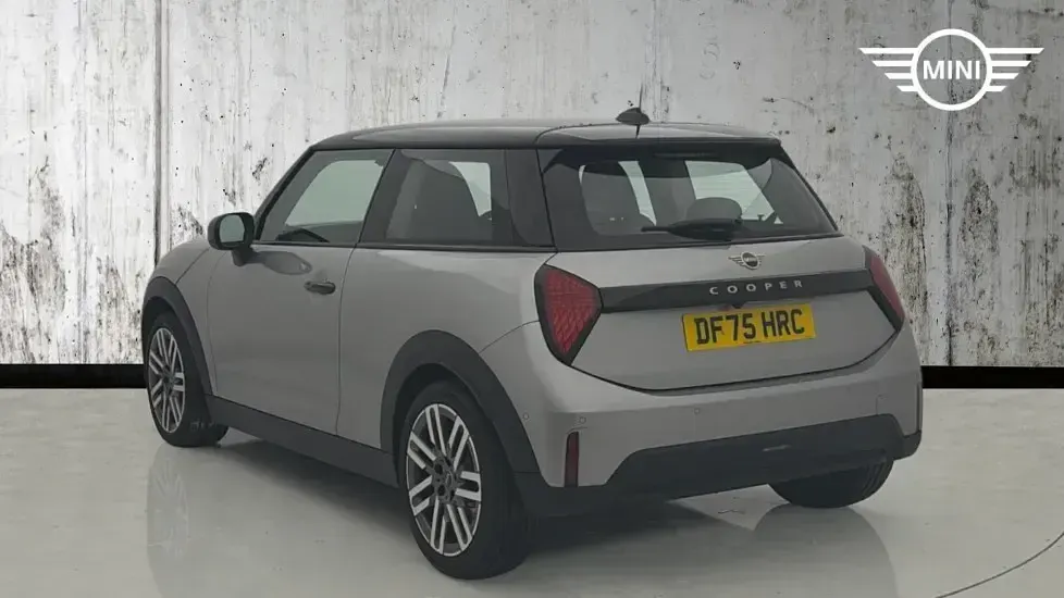 Used Mini Cooper Hatch 113 kW (154 HP) 2025 Silver Hatchback