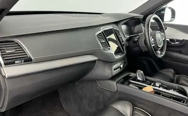 Usado Volvo XC90 R-Design 232 CV (170 kW) 2022 SUV