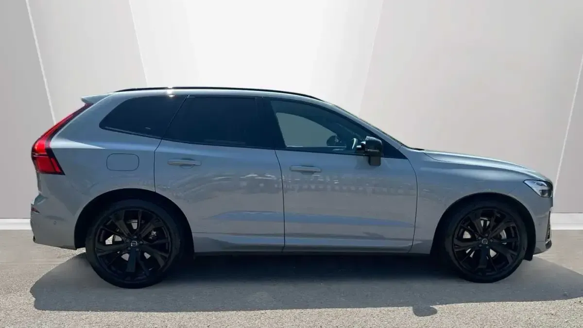 Used Volvo XC60 Ultra 250 HP (183 kW) 2025 Grey SUV