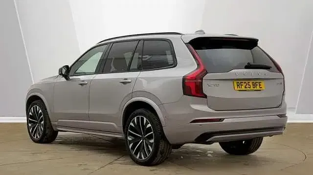Used Volvo XC90 Plus 247 HP (181 kW) 2026 SUV