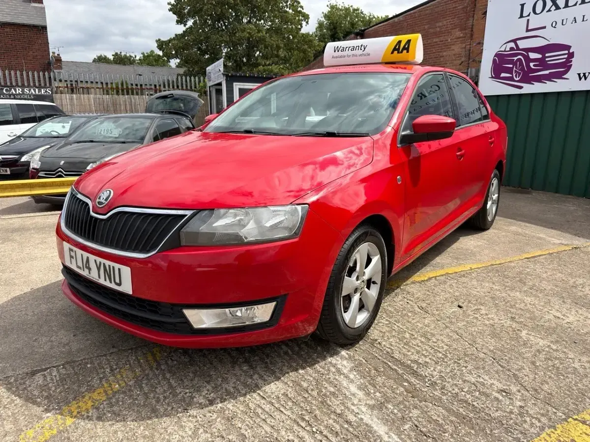 Used Skoda Rapid SE 2014 Red Hatchback