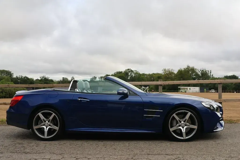 Used Mercedes SL400 AMG Line Premium 367 HP (269 kW) 2018 Blue Cabriolet