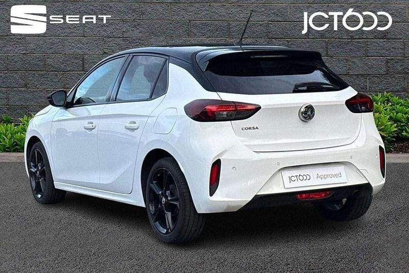 Used Vauxhall Corsa 73 HP (53 kW) 2023 White Hatchback