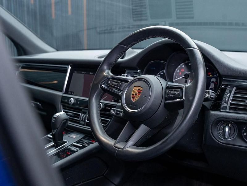 Used Porsche Macan 2022 Blue SUV