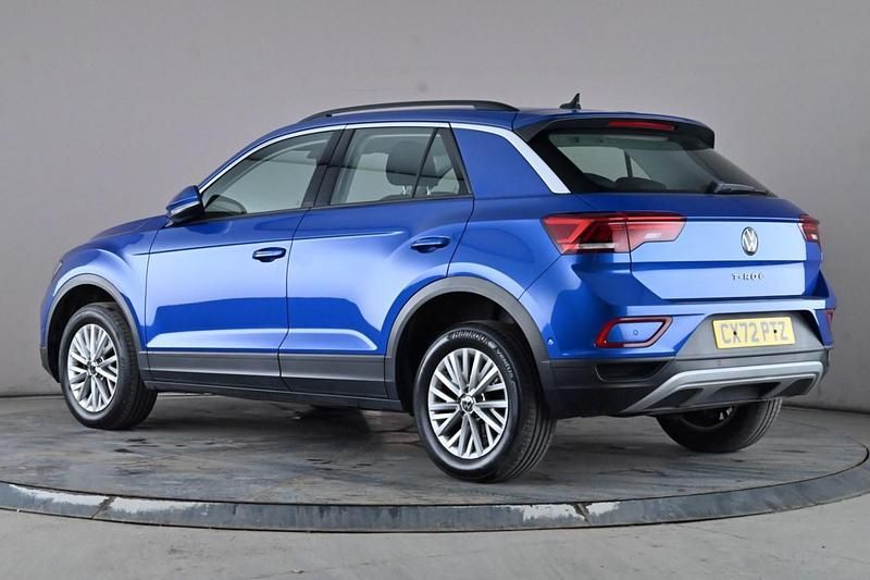 Used VW T-Roc Life 110 HP (80 kW) 2023 Blue SUV