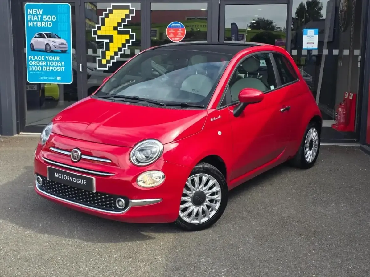 Used Fiat 500 Dolcevita 70 HP (51 kW) 2022 Red Hatchback