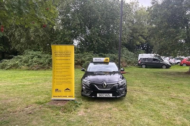 Black Used 2017 Renault Mégane IV Dynamique Hatchback | £4,495 (Good price) - Image 1/1