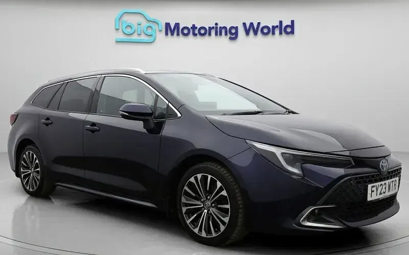 Gebraucht Toyota Corolla Design 140 PS (102 kW) 2026 Kombi