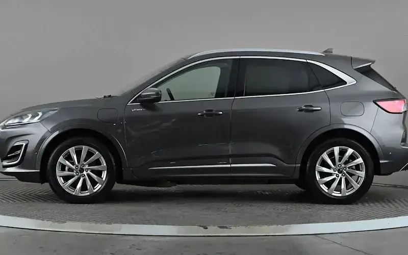 Used Ford Kuga Vignale 225 HP (165 kW) 2022 Grey SUV