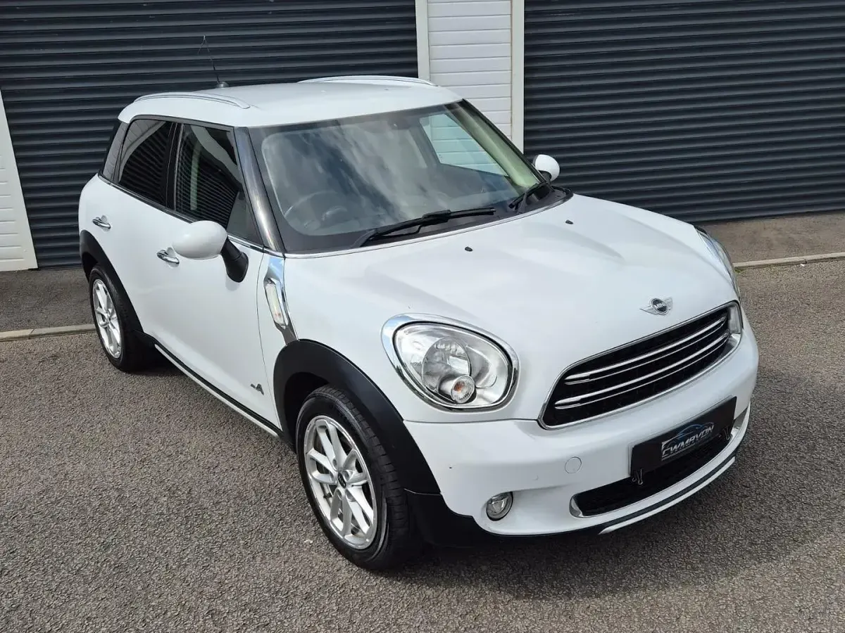 Usado Mini Cooper D 2015 Blanco Utilitario