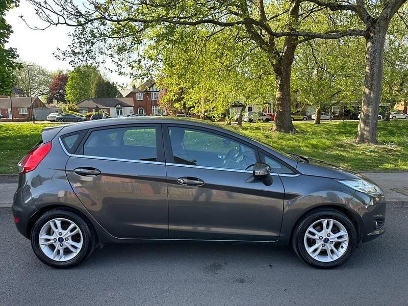 Used Ford Fiesta Zetec 2015 Grey Hatchback
