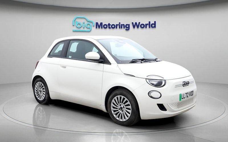 Used Fiat 500e Action 69 kW (95 HP) 2022 White Hatchback