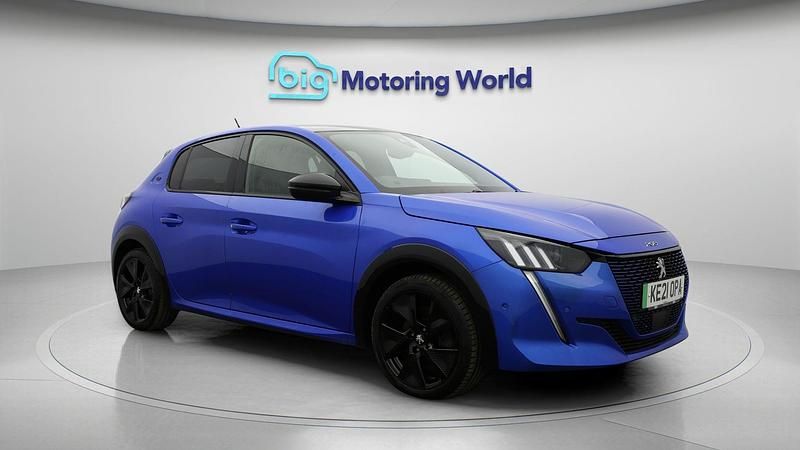 Used 2021 Peugeot e-208 GT Hatchback | £10,500 (Fair price) - Image 1/4
