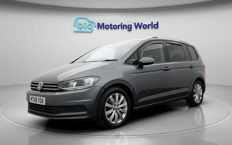 Used VW Touran Family 116 HP (85 kW) 2018 Grey MPV