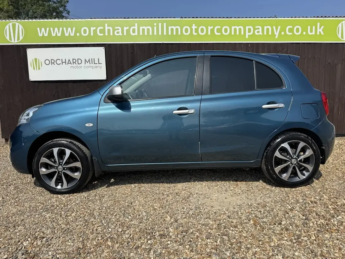 Used Nissan Micra N-TEC 80 HP (58 kW) 2016 Blue Hatchback