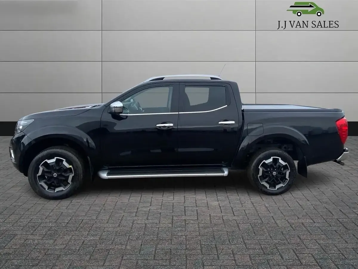Used Nissan Navara Tekna 190 HP (139 kW) 2020 Black Pickup