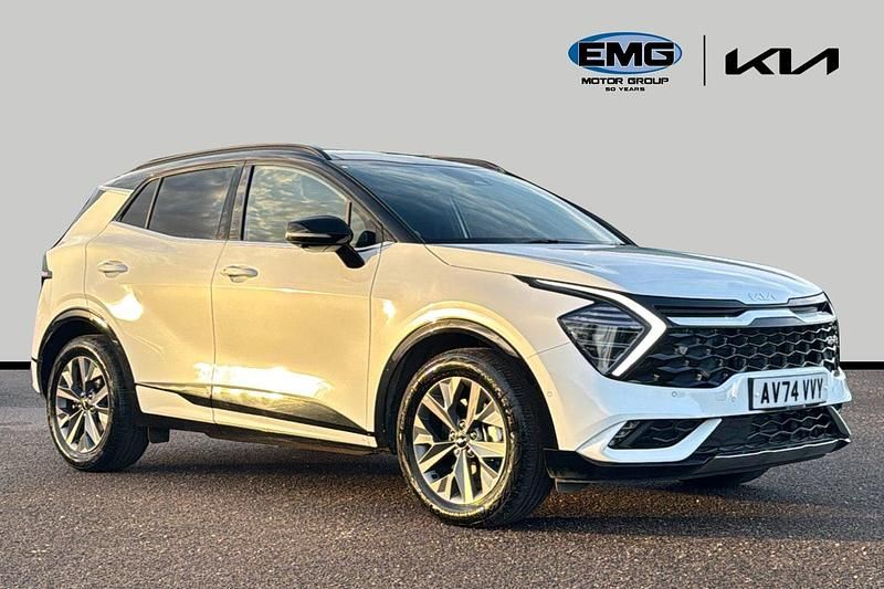 White Used 2025 Kia Sportage GT-Line S SUV | £31,895 (Good price) - Image 1/3