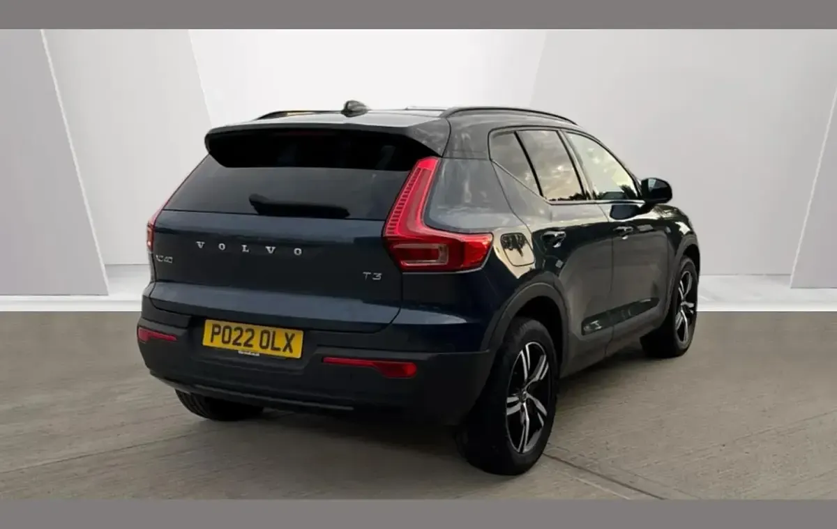 Used Volvo XC40 R-Design 163 HP (119 kW) 2022 Blue  SUV