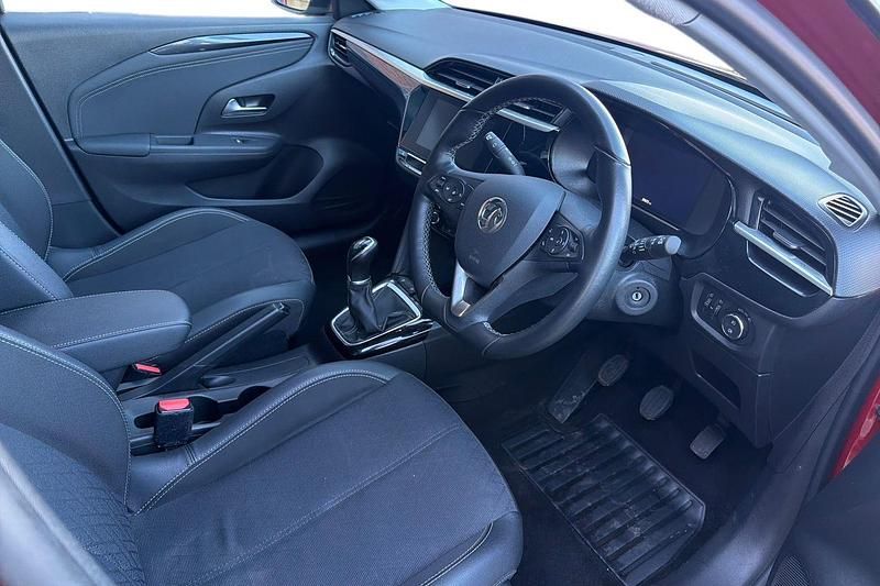Second-hand Vauxhall Corsa Edition 75 CP (55 kW) 2022 Roșu Hatchback