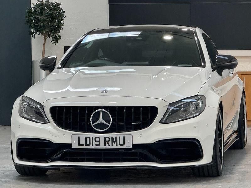 Used Mercedes C63 AMG Premium Plus 500 HP (367 kW) 2019 White Coupe