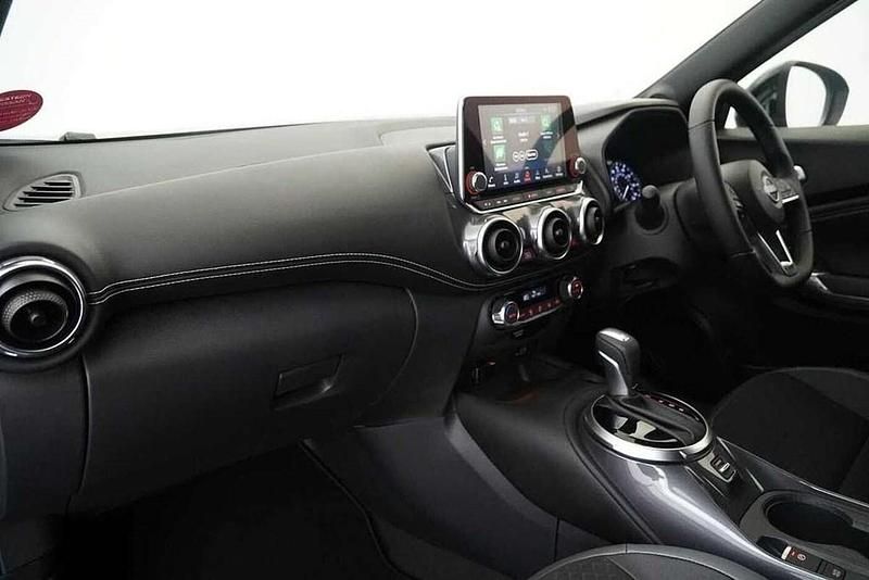 Used Nissan Juke N-Connecta 143 HP (105 kW) 2024 Blue SUV