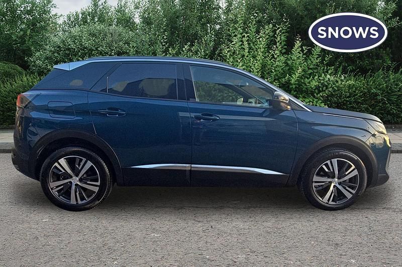 Used Peugeot 3008 Allure 131 HP (96 kW) 2024 Blue SUV