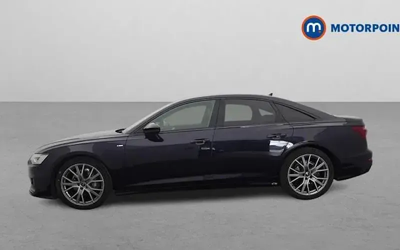 Usado Audi A6 Black Edition 204 HP (150 kW) 2021 Azul Sedan
