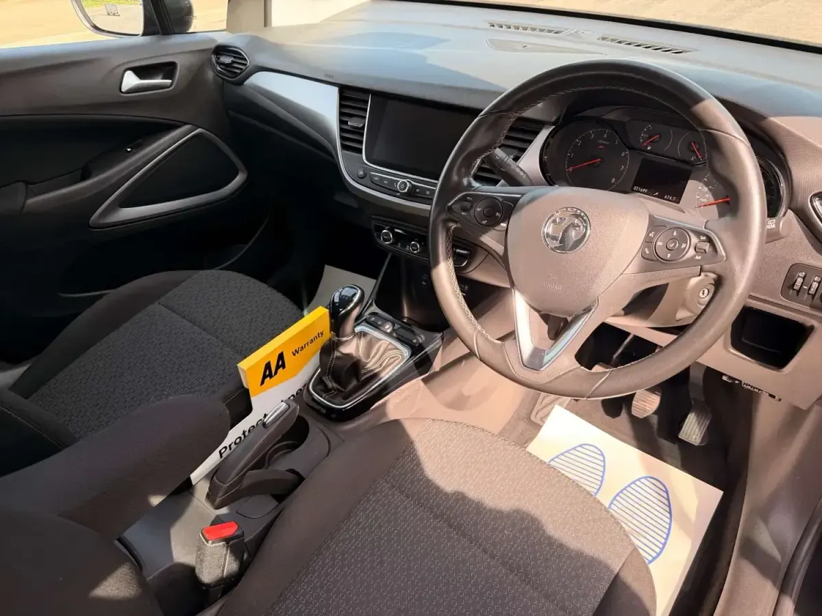 Second-hand Vauxhall Crossland X 81 CP (59 kW) 2018 Gri SUV