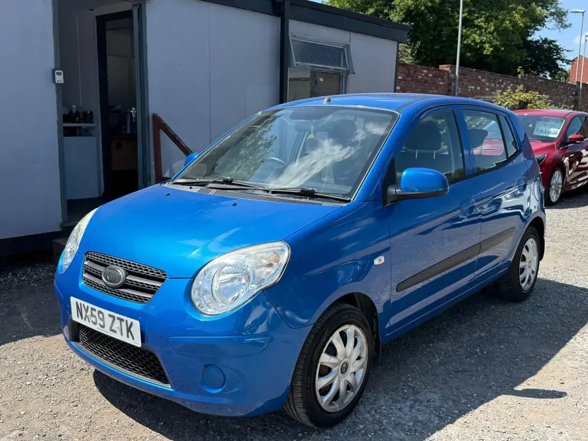 Used Kia Picanto 64 HP (47 kW) 2009 Blue Hatchback