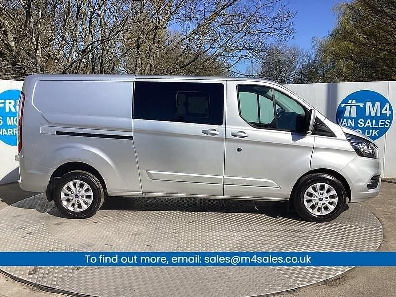 Used Ford Transit Custom Limited 130 HP (95 kW) 2021 Silver Van