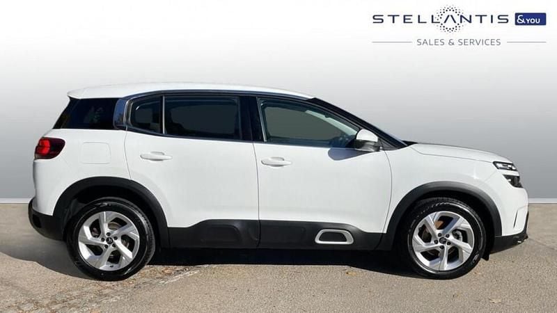 White Used 2022 Citroën C5 Aircross PureTech SUV | £13,458 (Good price) - Image 1/4