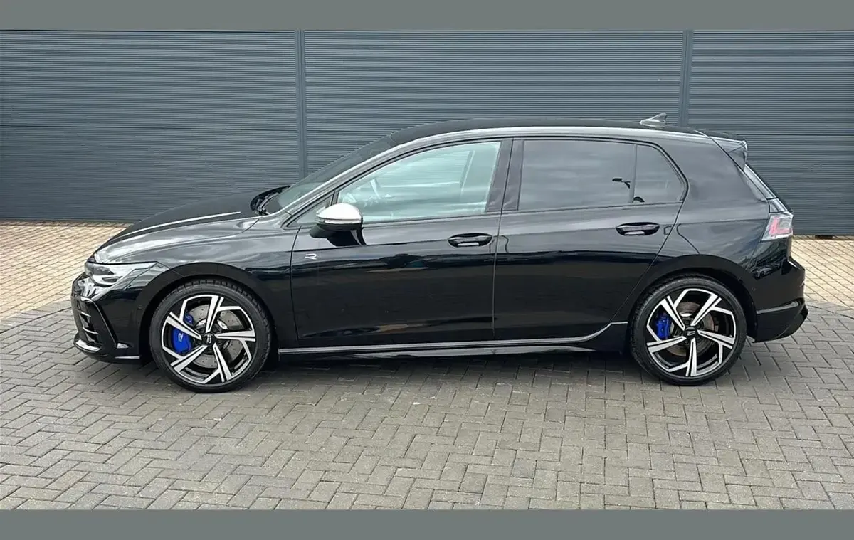 Used VW Golf VIII R 333 HP (244 kW) 2025 Black Hatchback