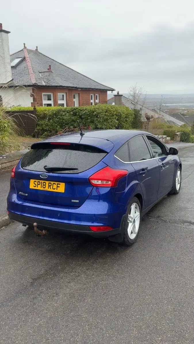 Used Ford Focus Titanium 125 HP (91 kW) 2018 Blue Hatchback