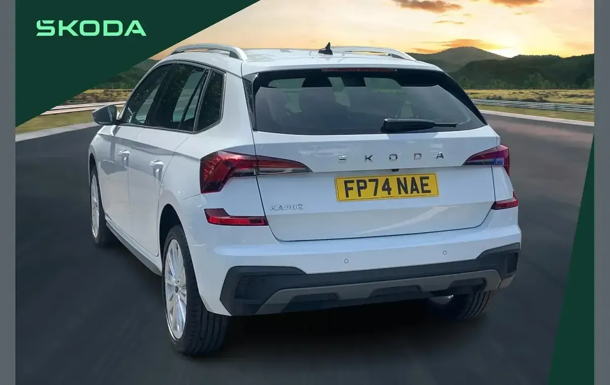 Used Skoda Kamiq SE L 115 HP (84 kW) 2024 White SUV