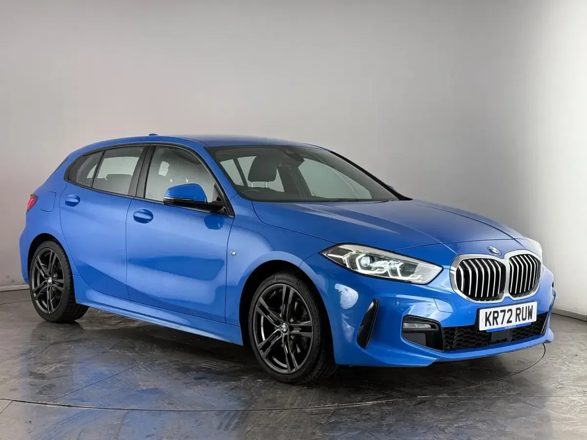 Usado BMW 118 M Sport 136 HP (100 kW) 2023 Citadino