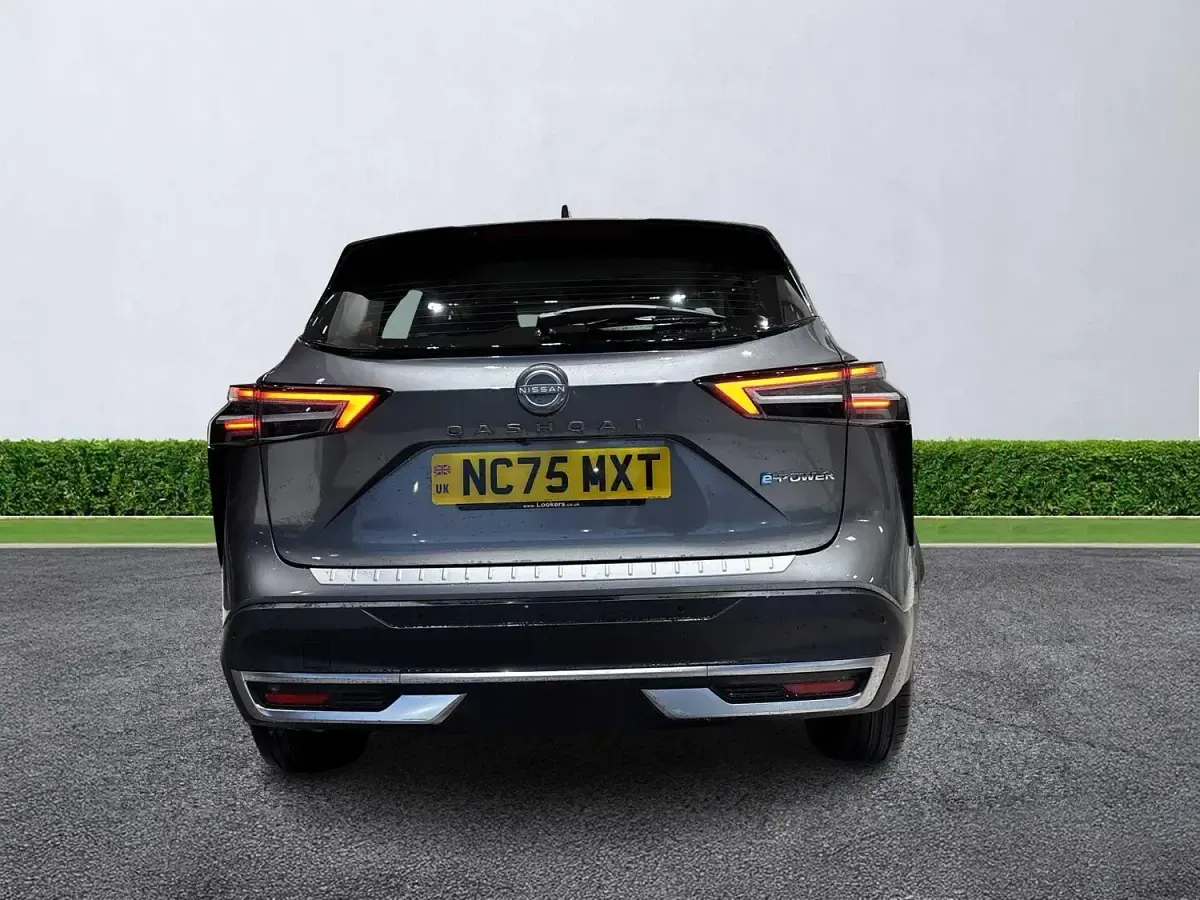 Used Nissan Qashqai Acenta Premium 205 HP (150 kW) 2026 Grey SUV