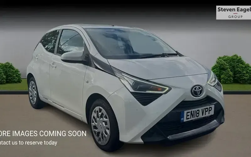 Second-hand Toyota Aygo X-play 72 CP (52 kW) 2020 Hatchback