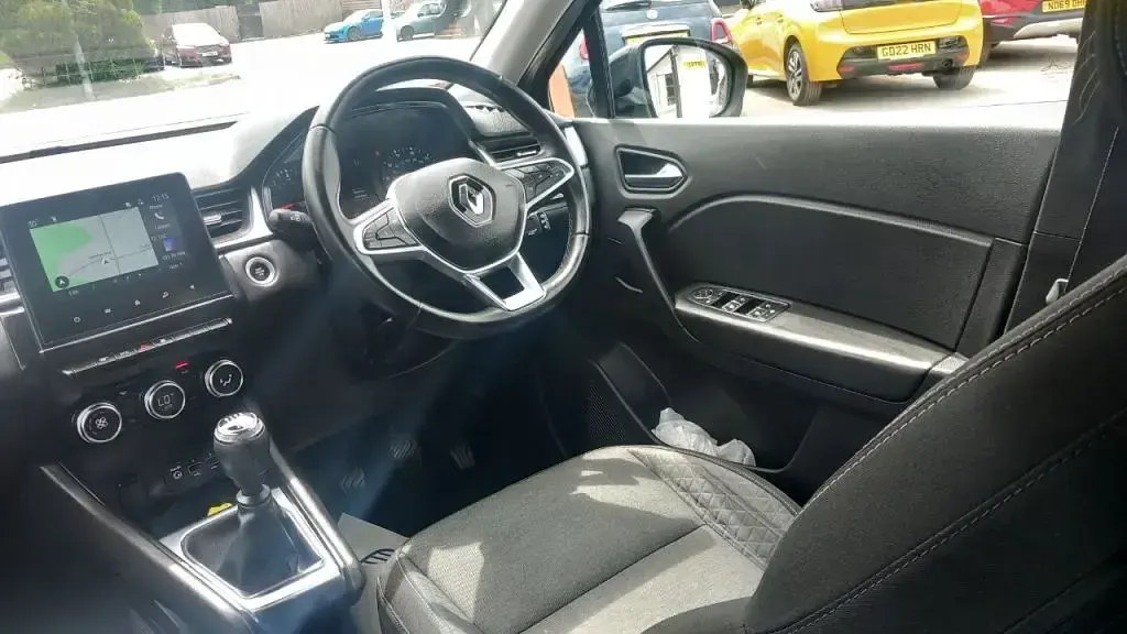 Used Renault Captur Evolution 91 HP (66 kW) 2023 Black SUV