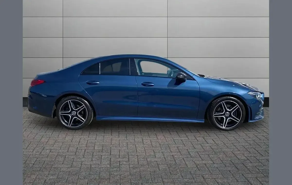 Used Mercedes CLA200 Executive 163 HP (119 kW) 2023 Blue Coupe