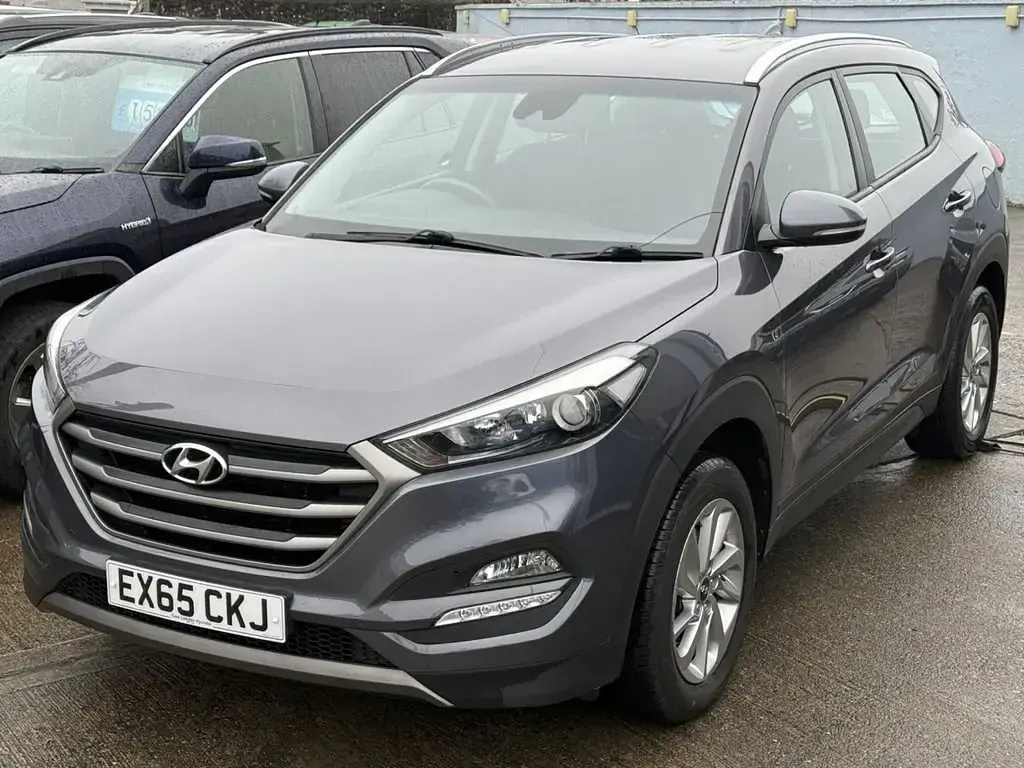 Używany Hyundai Tucson SE 132 KM (97 kW) 2015 Szary SUV