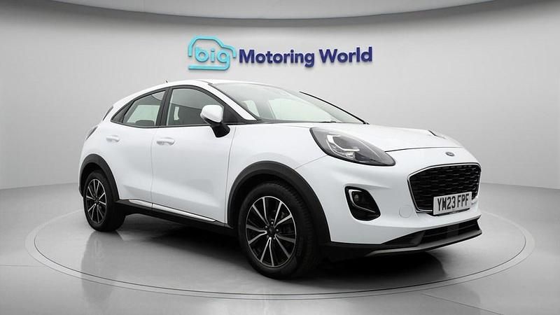 Used Ford Puma Titanium 155 HP (114 kW) 2023 White SUV