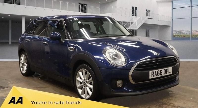 Used Mini One Clubman 116 HP (85 kW) 2016 Blue Estate