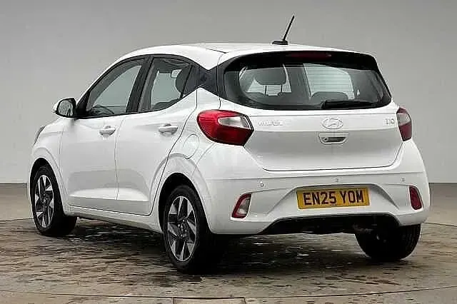 Gebraucht Hyundai i10 Advanced 2025 Weiß Kleinwagen